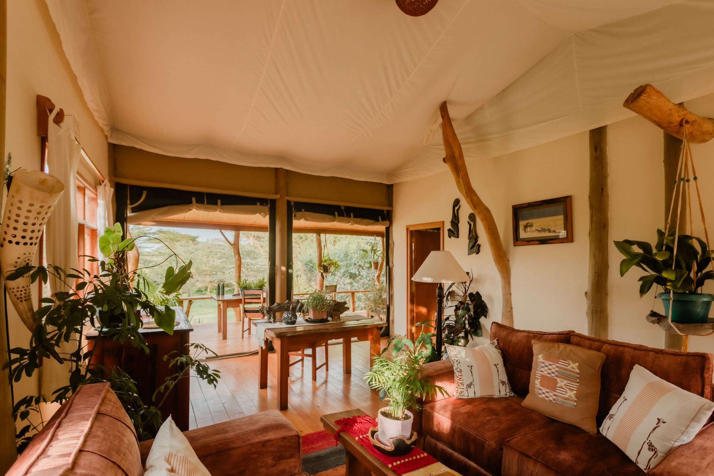 One bedroom cottage lounge